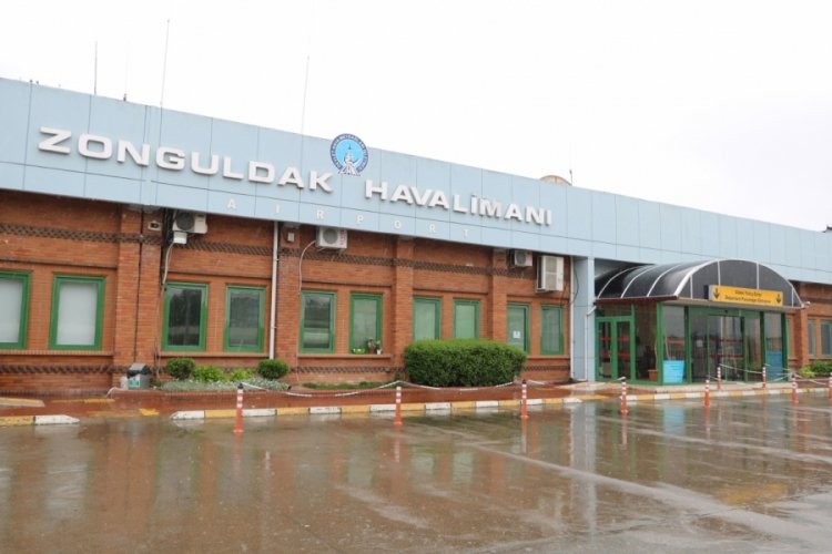 Zonguldak Havalimanı'nda oy kullanılıyor