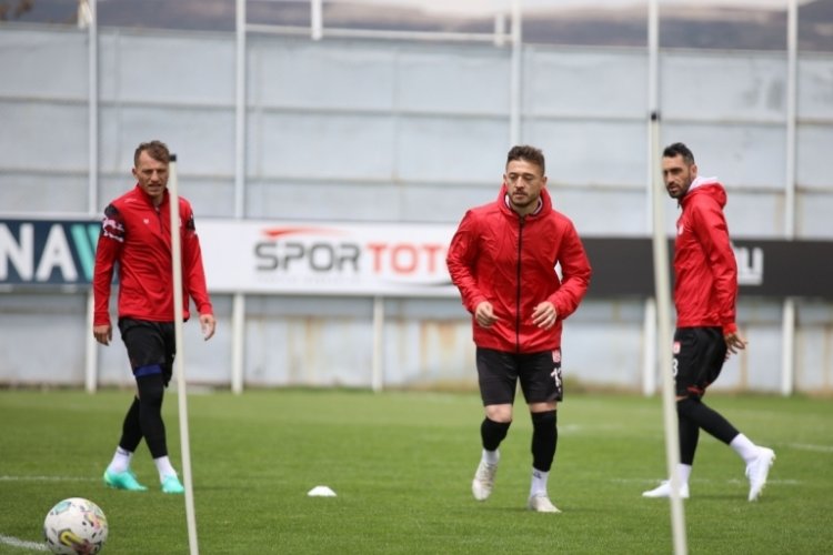 Sivasspor, Fenerbah&ccedil;e ma&ccedil;ı hazırlıklarına devam etti