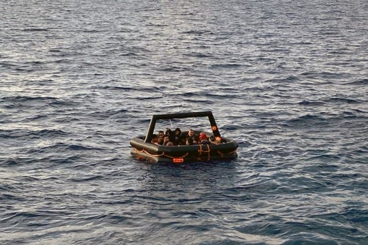 Muğla'da Yunanlıların geri ittiği 17 g&ouml;&ccedil;men kurtarıldı