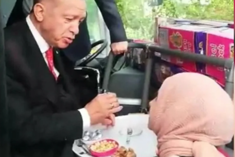 Midesinden hastalanan Erdoğan'a baklava ikram eden kadın bulundu