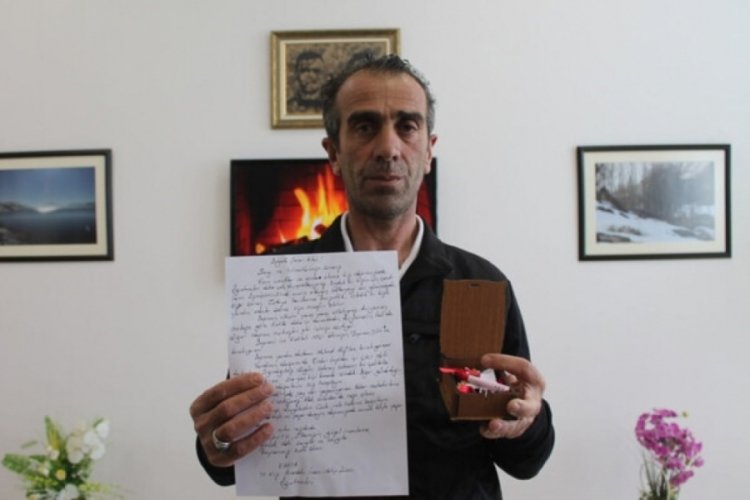 Bayburt'ta altınlarını yanlışlıkla depremzelere g&ouml;nderen iş&ccedil;iye s&uuml;rpriz