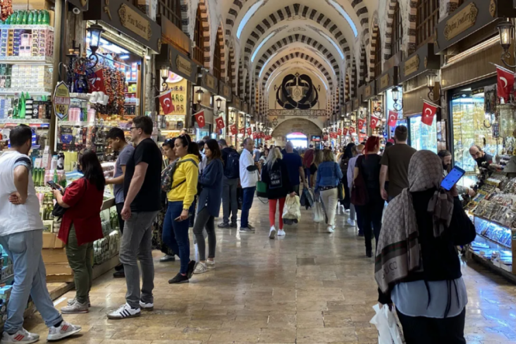 T&uuml;rkiye'nin yılın ilk &ccedil;eyreğinde ağırladığı ziyaret&ccedil;i sayısı a&ccedil;ıklandı