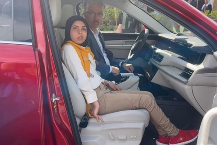 Engelli Emine, Togg ile Şanlıurfa'da şehir turu yaptı