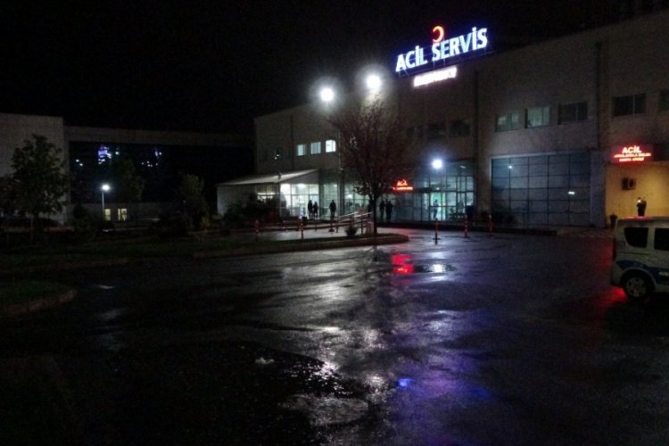 Malatya'da sokağa yıldırım d&uuml;şt&uuml;, 1 kişi yaralı