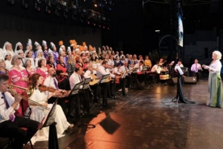 Bursa Nil&uuml;fer Kadın Korosu Kıbrıs'ta sahne alacak