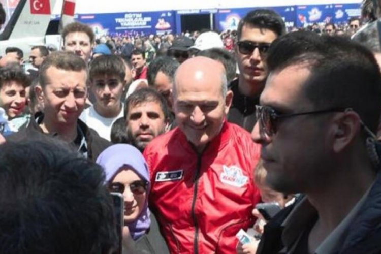 Bakan Soylu TEKNOFEST'te Emniyet Genel M&uuml;d&uuml;rl&uuml;ğ&uuml; standını ziyaret etti