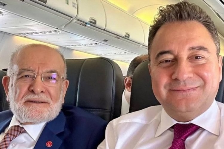 Miting Yolunda Paylaşım: Geliyoruz İzmir