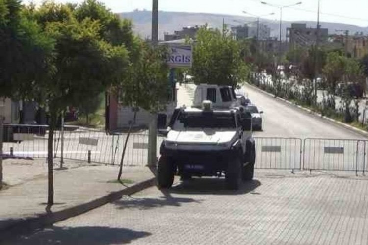 Siirt'te g&ouml;steri ve y&uuml;r&uuml;y&uuml;ş yasakları uzatıldı