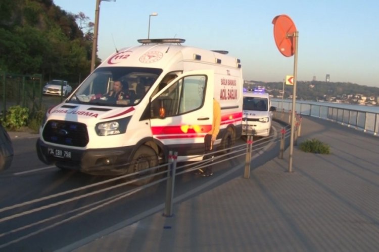 İstanbul'da iki ara&ccedil; &ccedil;arpıştı: 2 yaralı