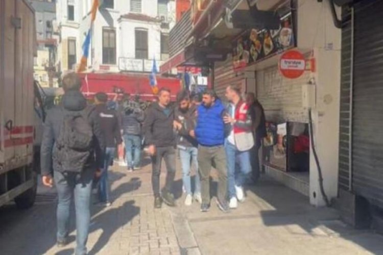 İstanbul'da Taksim'e &ccedil;ıkmak isteyen gruplara g&ouml;zaltı