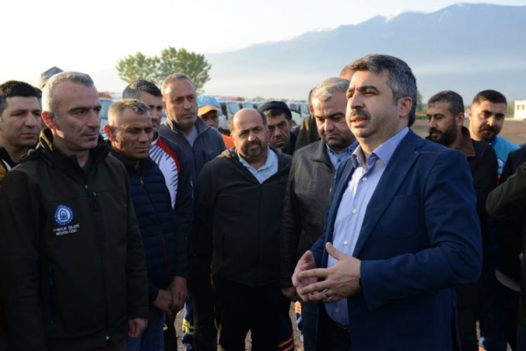 Bursa Yıldırım Belediye Başkanı Yılmaz, iş&ccedil;ilerle buluştu