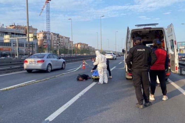 İstanbul'da AIDS'li olduğunu s&ouml;yleyip yol ortasına yattı! Ekipler m&uuml;dahale etti