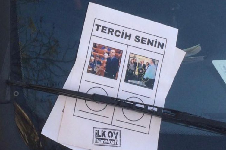 Bursa'daki bir&ccedil;ok sokağa bu broş&uuml;rler dağıtıldı