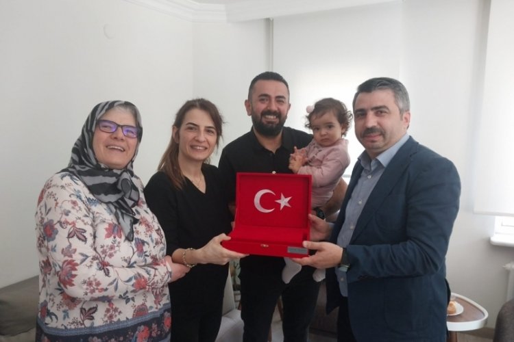 Başkan Yılmaz, şehit ailesini ziyaret etti