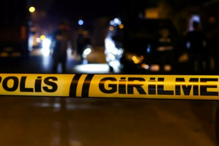 Başkent'te evinin &ouml;n&uuml;nde vurulan şahıs ağır yaralandı