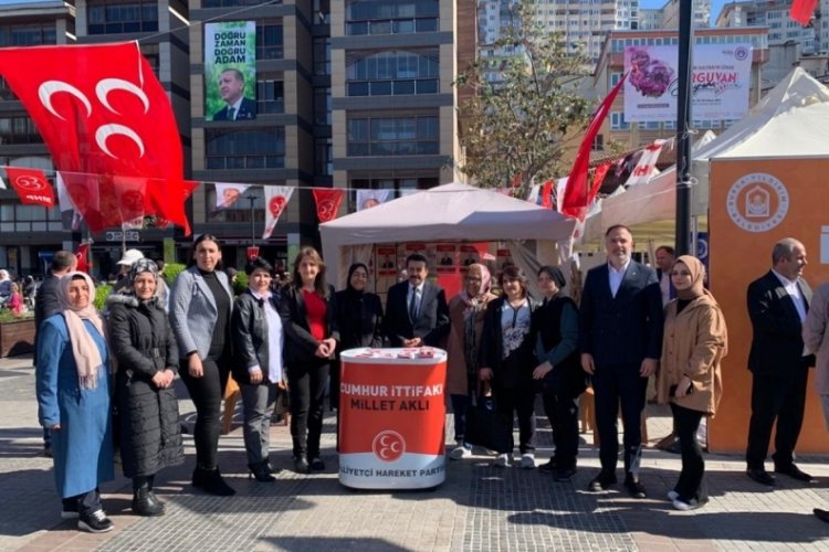 MHP Yıldırım İl&ccedil;e Başkanlığı Emirsultan Meydanı'na hareket getirdi