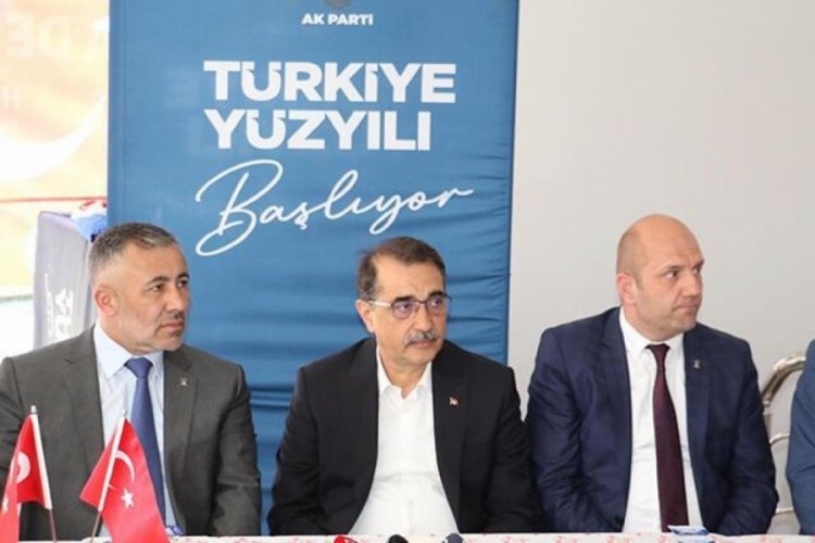 Bakan D&ouml;nmez'den petrol a&ccedil;ıklaması: Cumhurbaşkanımız bir m&uuml;jde daha verecek