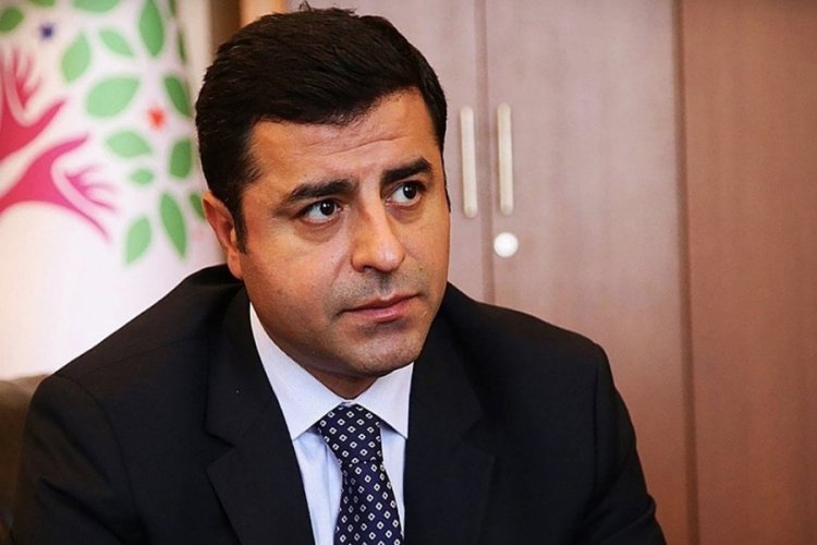 Demirtaş saat verdi: &Ouml;nemli bir mesaj paylaşacağım...