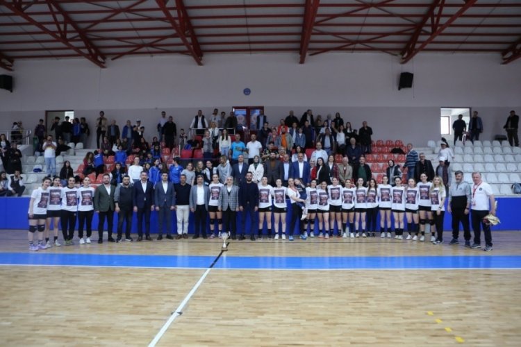 Bursa'da şampiyonlara coşkulu kutlama