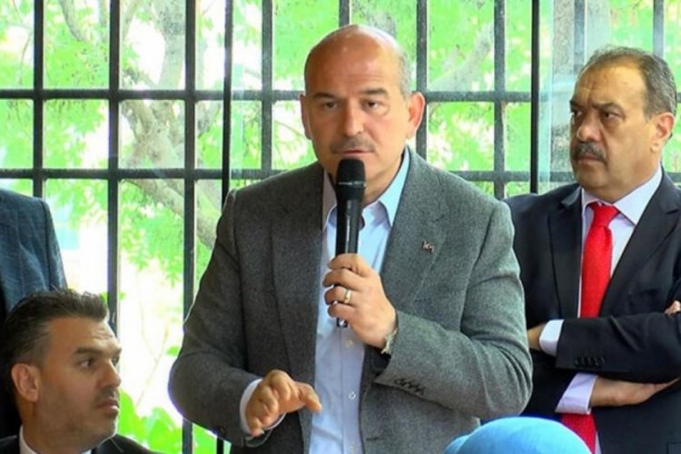 S&uuml;leyman Soylu: HDP bayrağı salladılar