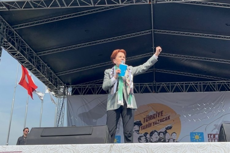 Akşener: Bursaspor'a yapılan haksızlığı beraber gidereceğiz