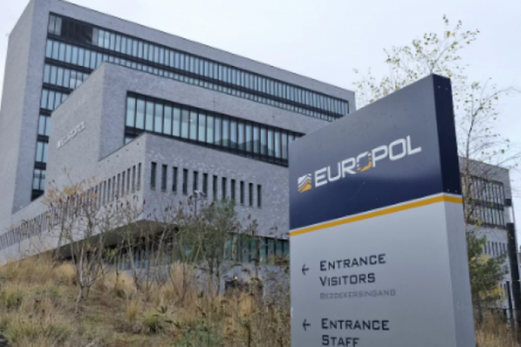 Europol'den İtalyan mafyasına b&uuml;y&uuml;k darbe