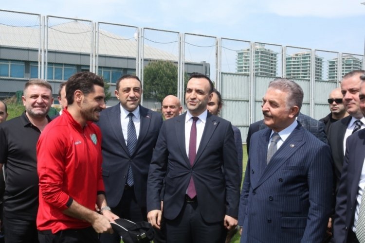 B&uuml;y&uuml;ktaman, Kılı&ccedil;daroğlu mitingi sonrası hakim ve savcıları g&ouml;reve davet etti