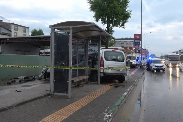 Bursa'da 2 gencin hayatını kaybettiği kaza kamerada