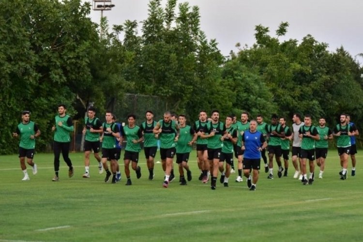 Denizlispor'da kan kaybı s&uuml;r&uuml;yor