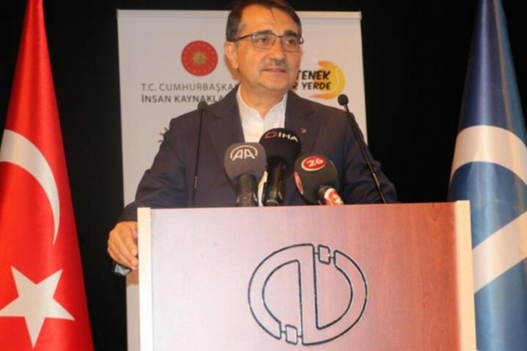 Bakan D&ouml;nmez: G&uuml;neş panelleri &uuml;retiminde d&uuml;nyada &uuml;&ccedil;&uuml;nc&uuml;y&uuml;z