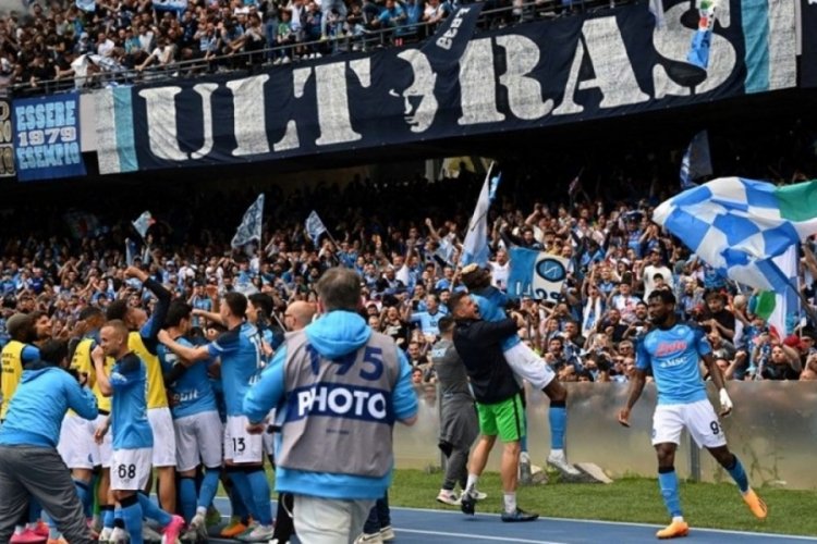 Serie A'da şampiyon Napoli!