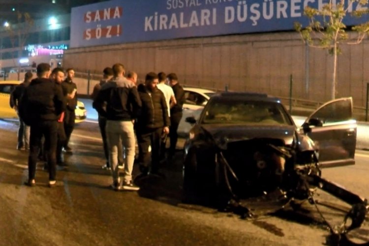 İstanbul'da zincirleme kaza! Yaralılar var