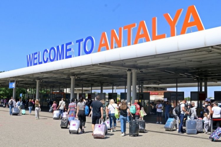 Antalya turizmi 'kış d&ouml;neminde' rekor kırdı