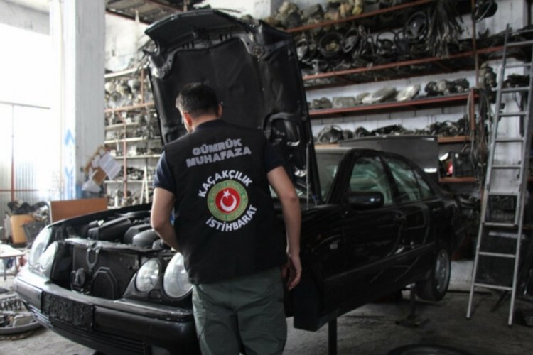 Kilis'te d&uuml;zenlenen operasyonda ka&ccedil;ak otomobil şebekesi &ccedil;&ouml;kertildi