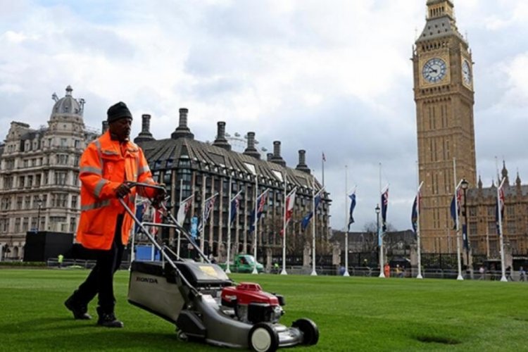 Londra'da Kral III. Charles'ın ta&ccedil; giyme t&ouml;reni i&ccedil;in hazırlıklar tamamlandı