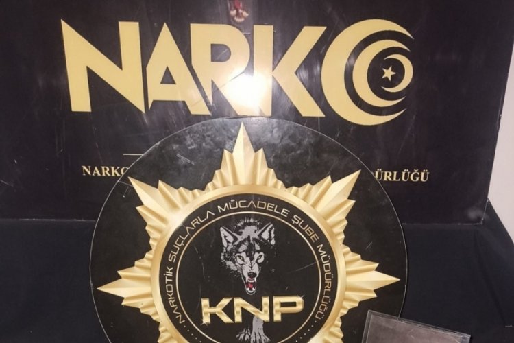 Karab&uuml;k'te uyuşturucu operasyonu: 3 g&ouml;zaltı