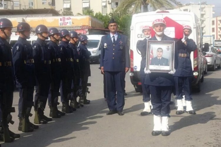 Suriye'de kalp krizi sonucu şehit olan Uzman &Ccedil;avuş, toprağa verildi