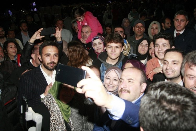Bakan Varank, Orhangazi'de GaziFest'e katıldı