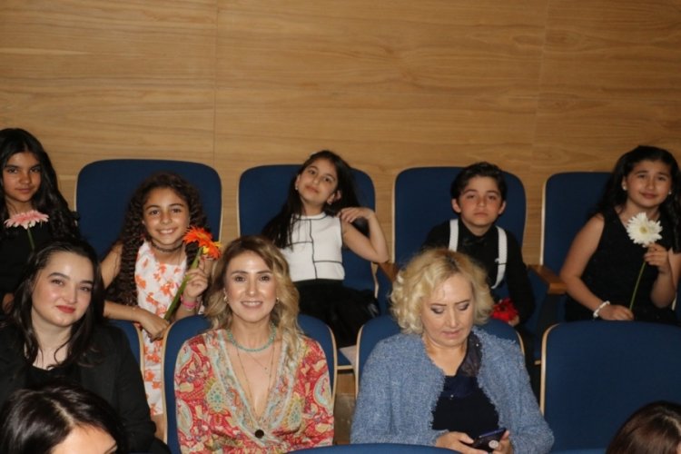 Ankara'da deprem anneleri i&ccedil;in konser d&uuml;zenlendi