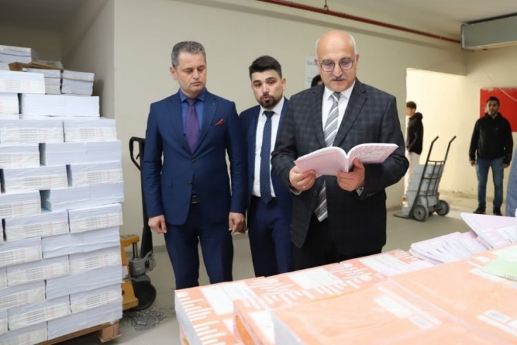 Yardımcı kaynak kitapların dağıtımı Bursa'da başladı