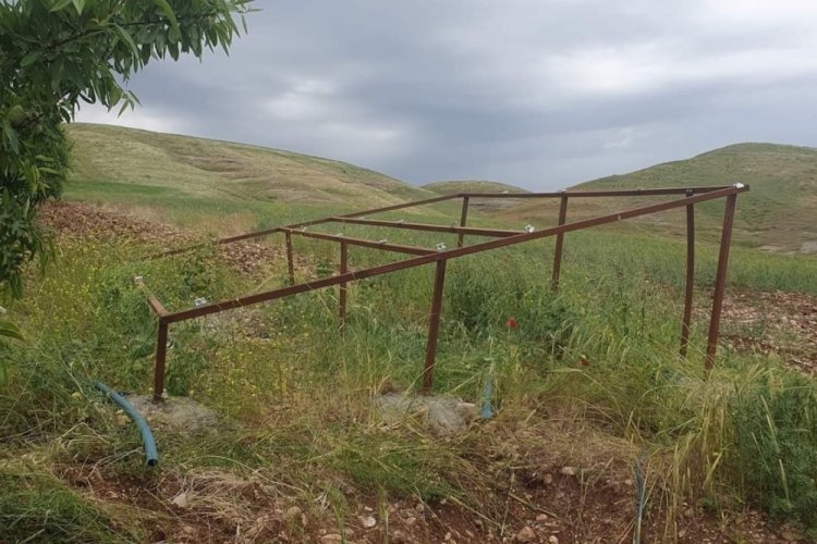 Adıyaman'da arazideki elektrik kabloları ve pano &ccedil;alındı