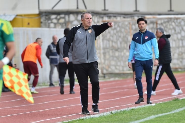 İneg&ouml;lspor, Esenler Erokspor'u 2-1 mağlup etti