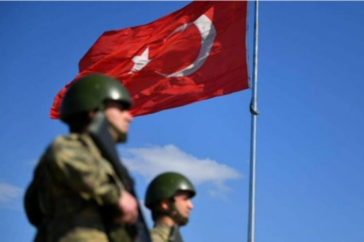 MSB: İran'a ge&ccedil;meye &ccedil;alışan 1'i DEAŞ'lı, 2 kişi yakalandı