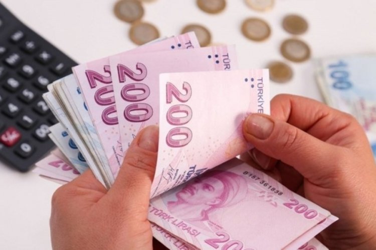 Hazine 6,4 milyar lira bor&ccedil;landı