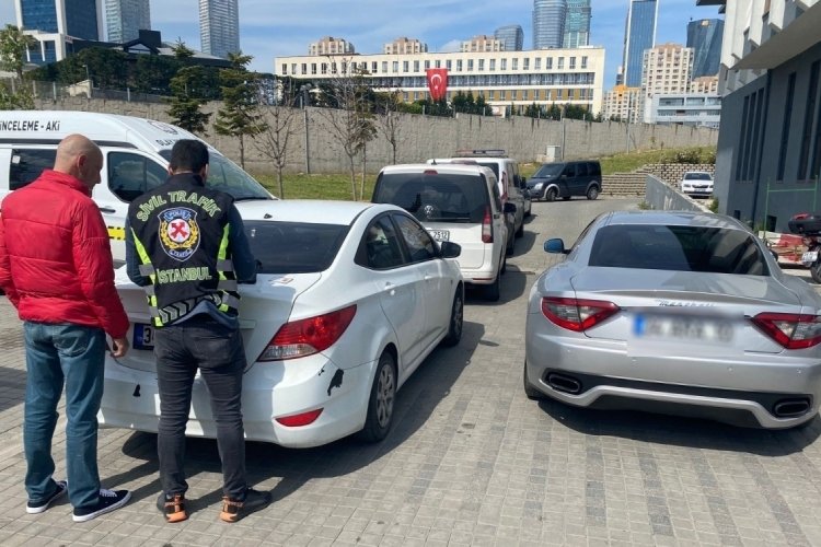 İstanbul'da drift atarak trafiği tehlikeye soktu