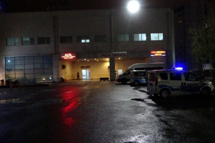 Malatya'da hasarlı bir bina daha &ccedil;&ouml;kt&uuml;: 1 &ouml;l&uuml;