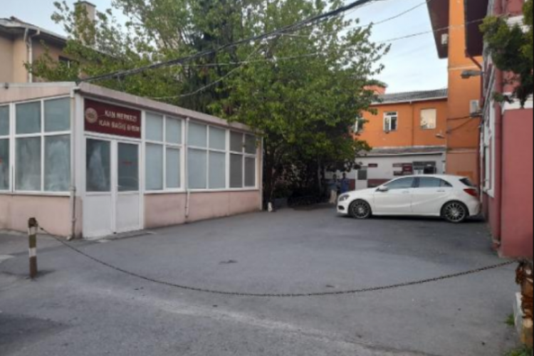 Silahlı kavganın arasında kalan koca &ouml;ld&uuml;, karısı yaralandı!