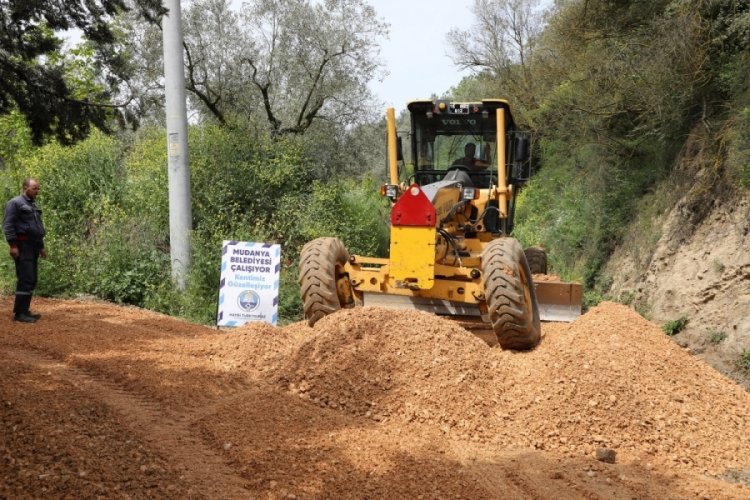 Bursa'da Tirilye mezarlık yolunda &ccedil;alışmalar başladı