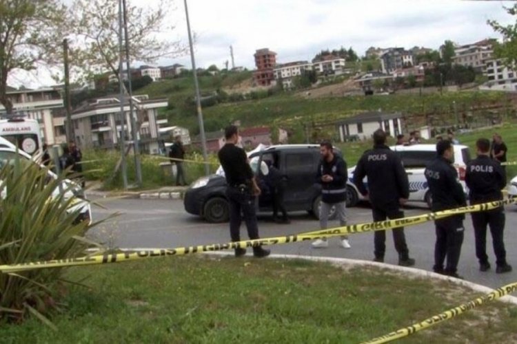 İstanbul'da akrabasını sokak ortasında y&uuml;z&uuml;nden silahla vurarak &ouml;ld&uuml;rd&uuml;