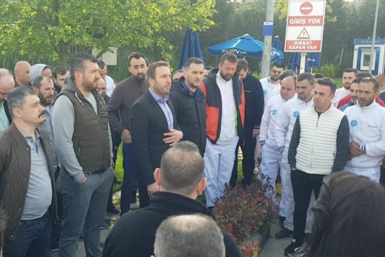 Orhangazi'de Polifleks'te &ccedil;alışanların anlaşmazlık eylemi